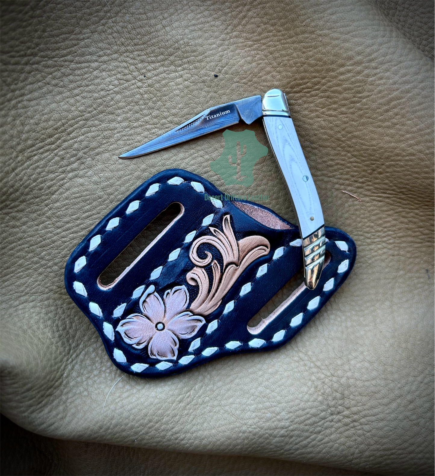 Black/White Floral Sheath & Knife