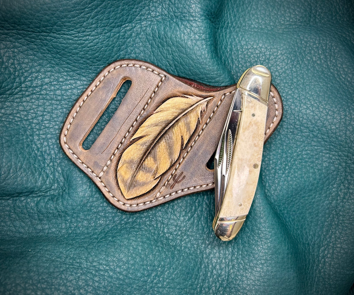 Pocket Knives with Sheaths