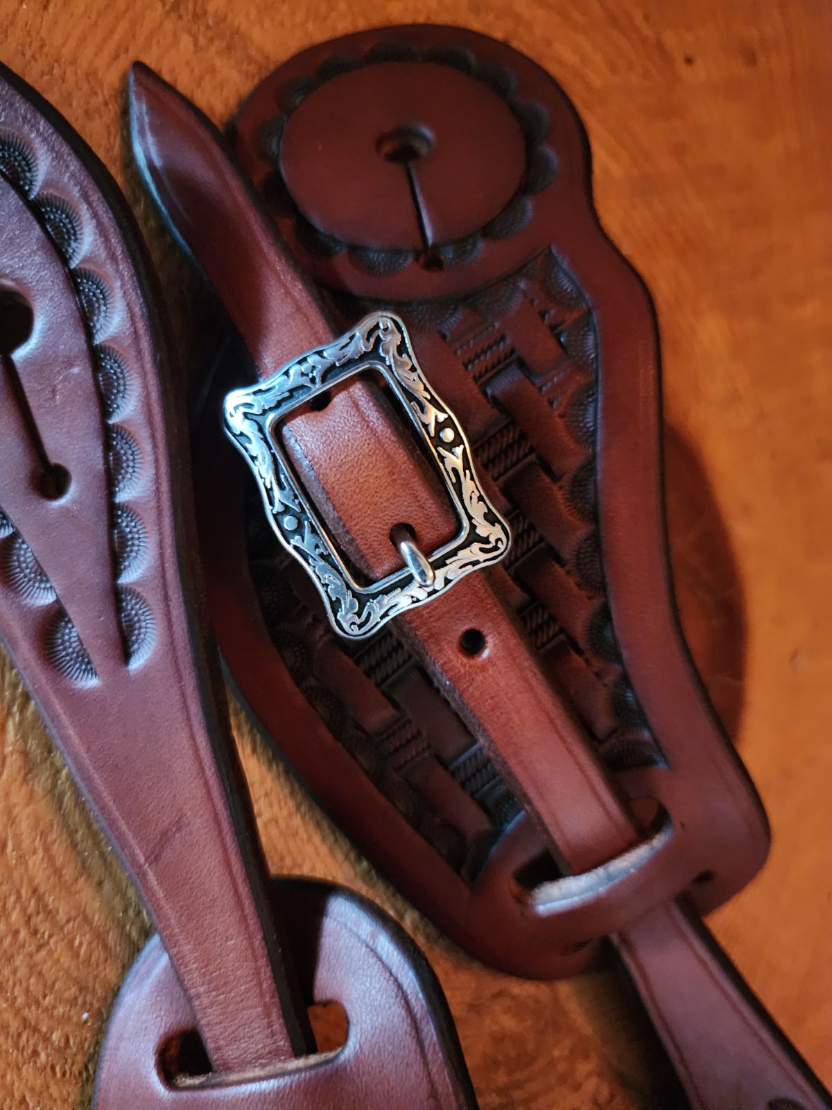 Basket-stamped Buckaroo Spur Straps